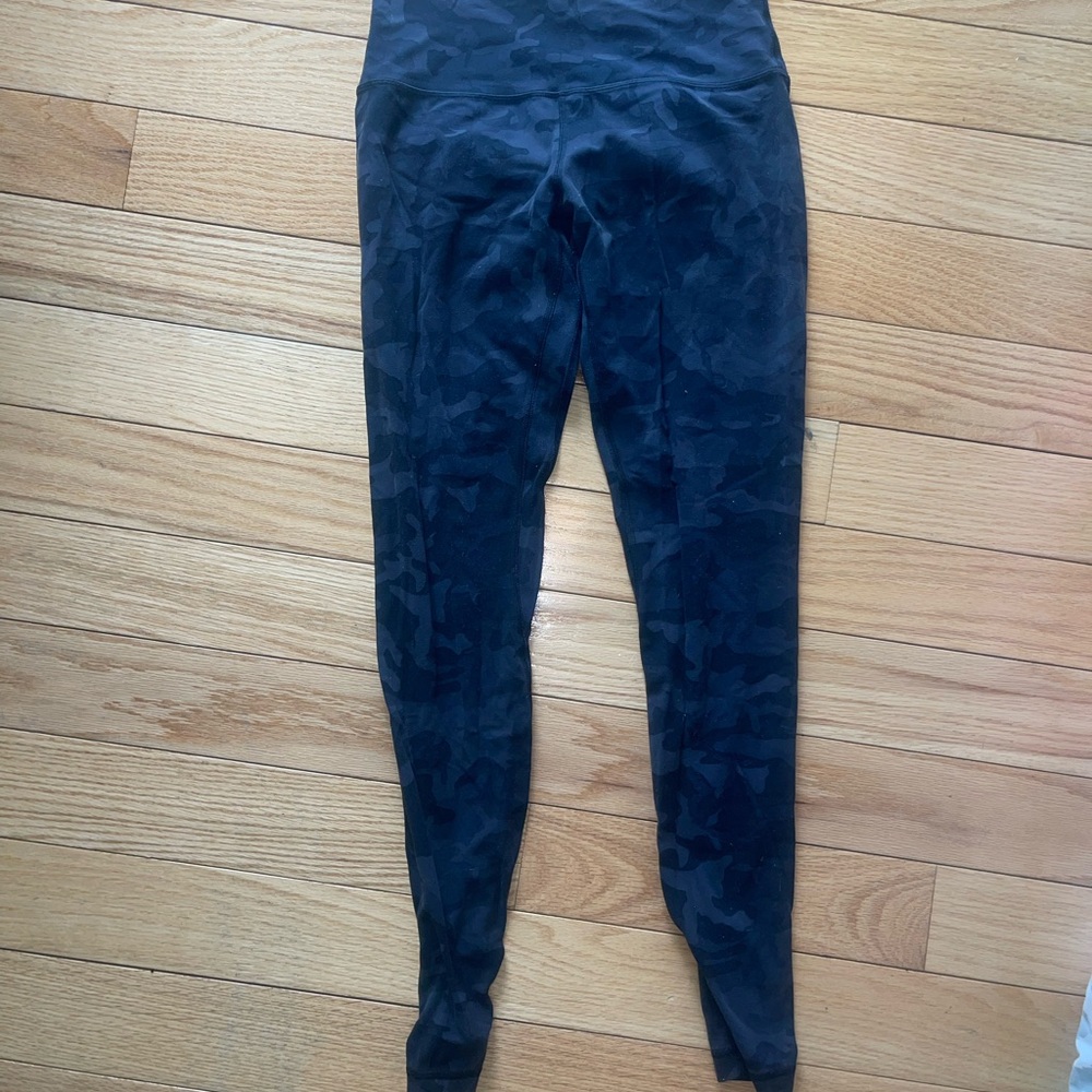 Black Lulu Lemon Camouflage Leggings
